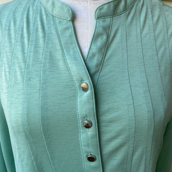 Wonderly Mint Green Pintuck Pleated Long Sleeve Blouse Size PM - Picture 7 of 9